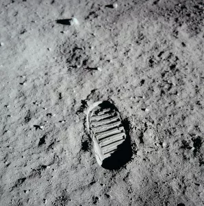 By Project Apollo Archive - AS11-40-5877, Public Domain, https://commons.wikimedia.org/w/index.php?curid=43961739